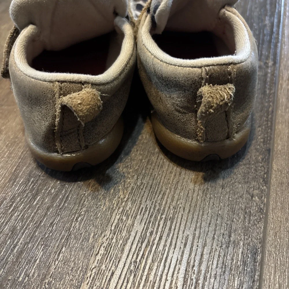 Twisted X Leopard Infant Baby Shoes Size 4M Moc Leather Upper